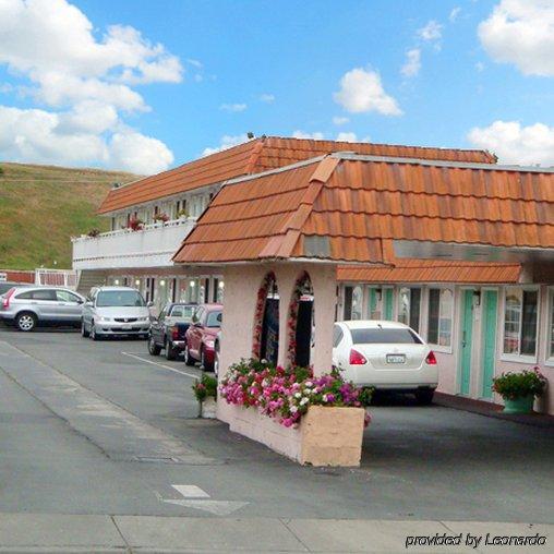 Hollister Inn Esterno foto
